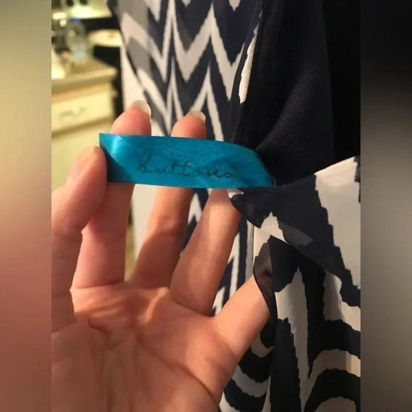 Buttons Brand Chevron Print Dress Size Medium - Picture 4 of 5